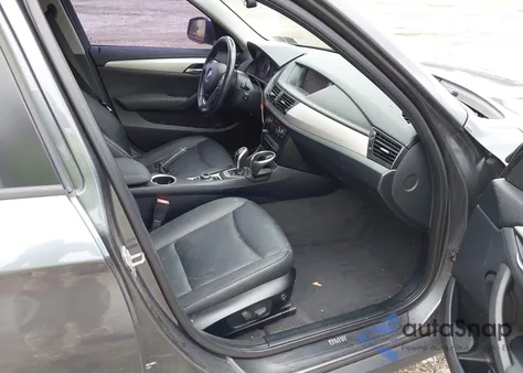 2015 BMW X1 xDrive28I из США, поврежденный, VIN WBAVL1C57FVY34379